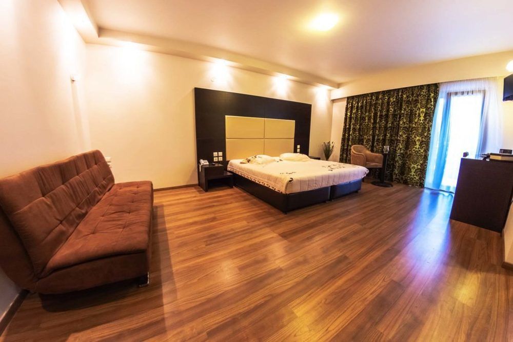 Giotis Boutique Hotel Янина Экстерьер фото